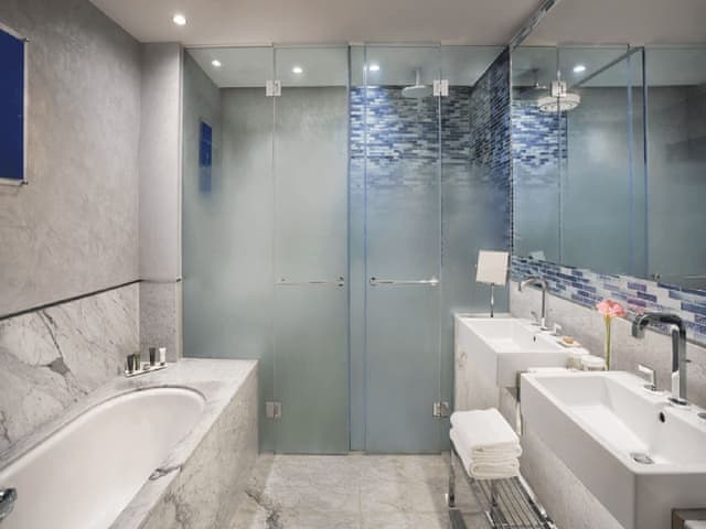 Signature Suite, Marina View
