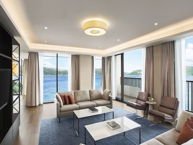 Room, 2 Bedrooms