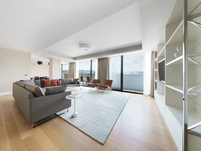 Room, 2 Bedrooms, Marina View
