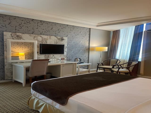 Standard Room, 2 Double Beds, Sea View