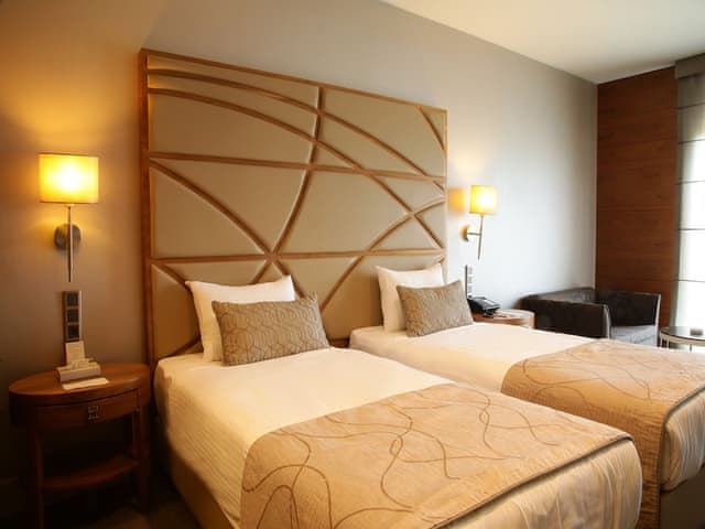 Superior Twin Room, Partial Sea View