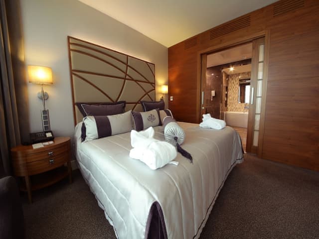 Presidential Suite, 1 King Bed, Jetted Tub, Sea Facing