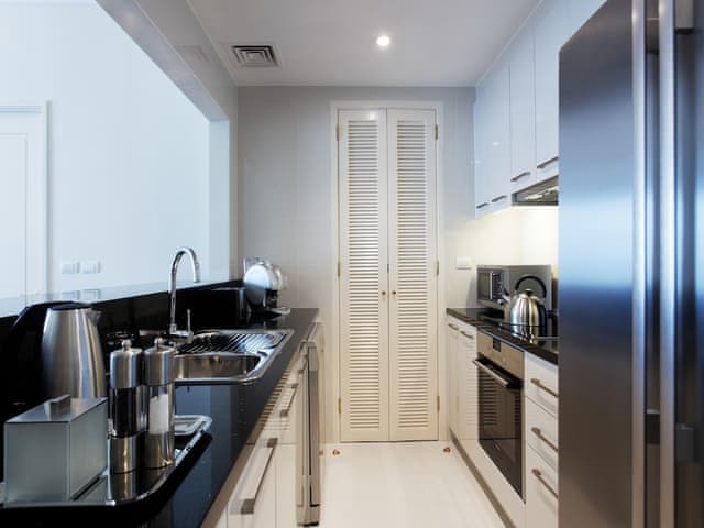 Executive Room, 1 King Bed with Sofa bed (Residence)