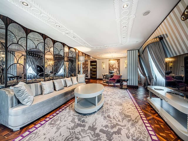 Presidential Suite, 1 King Bed, Hot Tub (Sauna)