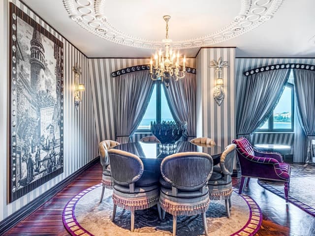 Presidential Suite, 1 King Bed, Hot Tub (Sauna)