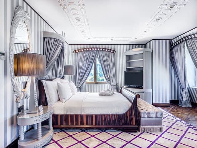 Presidential Suite, 1 King Bed, Hot Tub (Sauna)