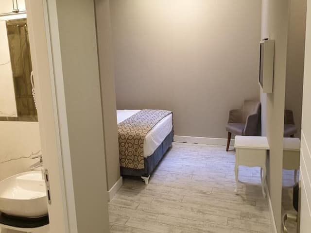 Economy Double or Twin Room