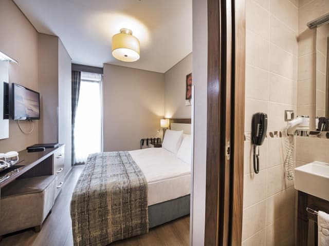 Çift Kişilik veya İki Yataklı Oda