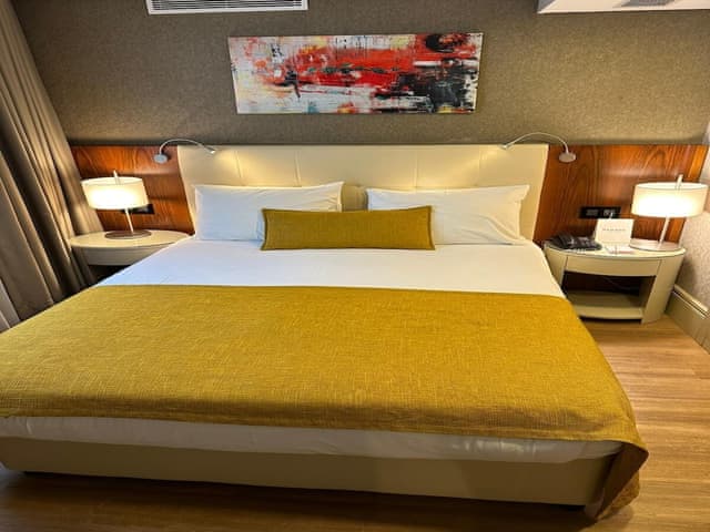 Family Room, 1 King Bed with Sofa bed, Non Smoking