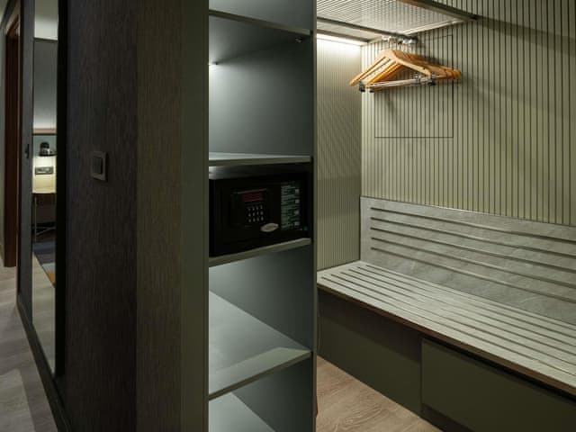 Superior Suite, 1 Queen Bed with Sofa bed