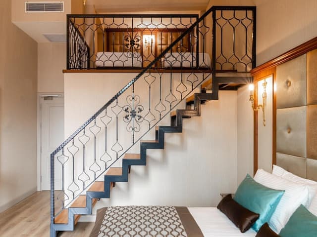 Delüks Dört Kişilik Oda