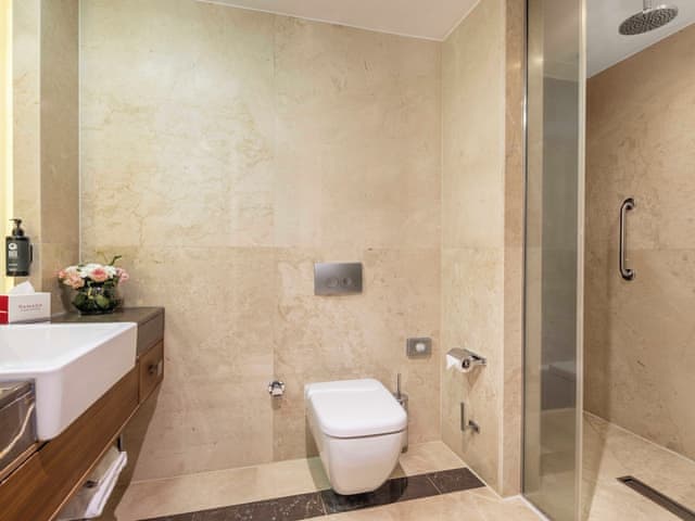 Executive Suite, 1 King Bed, Non Smoking