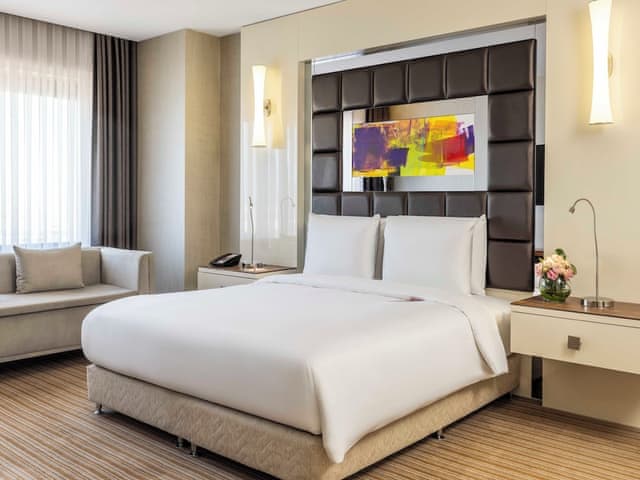 Executive Suite, 1 King Bed, Non Smoking