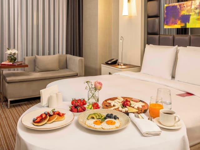 Executive Suite, 1 King Bed, Non Smoking