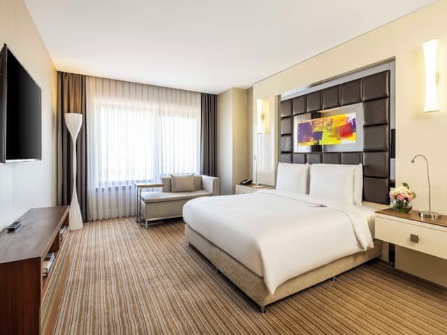 Executive Suite, 1 King Bed, Non Smoking