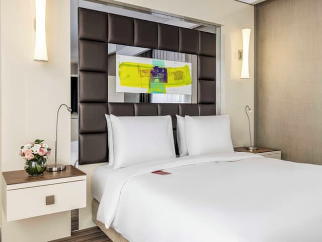 Executive Suite, 1 King Bed, Non Smoking