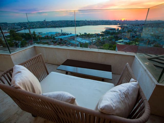 Suite, Terrace (Golden Horn View - Panoramic)