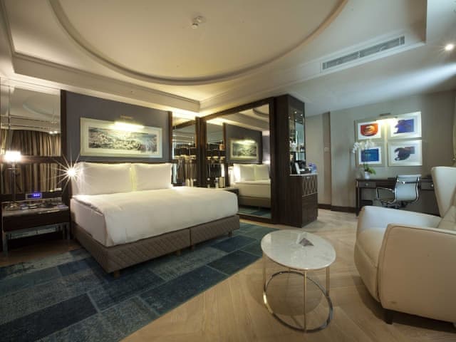 Suite, Terrace (Golden Horn View - Panoramic)