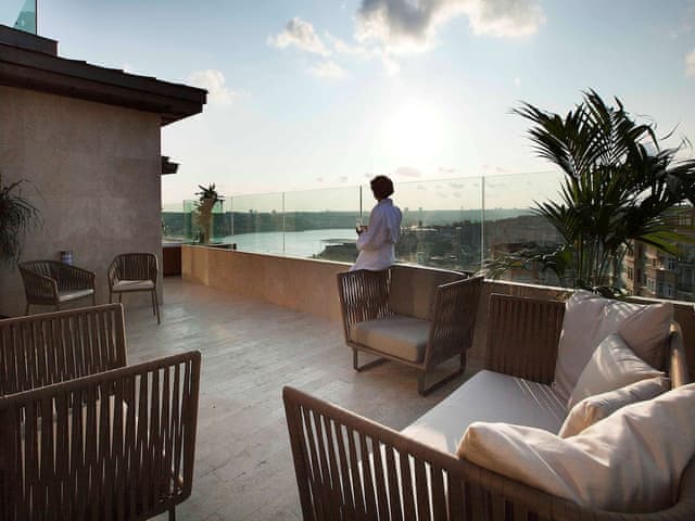 Suite, Terrace (Golden Horn View)