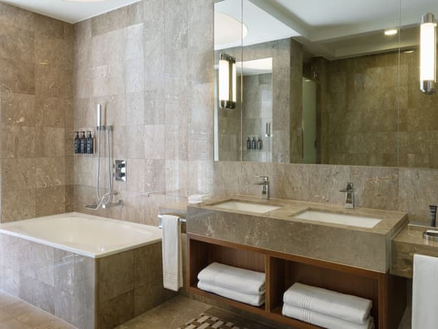 Executive Suite, 1 Bedroom, City View