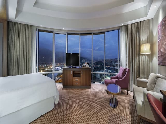 Deluxe Room, 1 King Bed