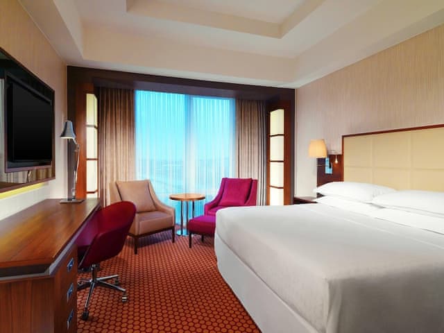 Classic Room, 1 King Bed, Smoking, City View