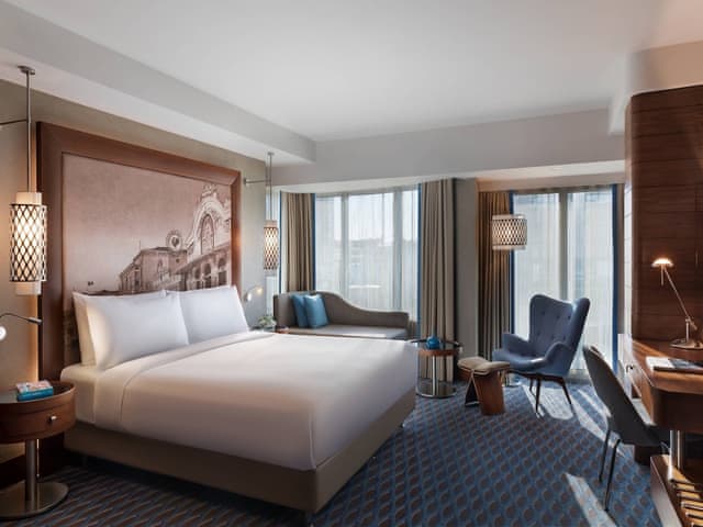 Club Room, 1 King Bed