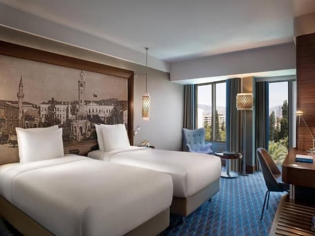 Deluxe Room, 2 Twin Beds, City View