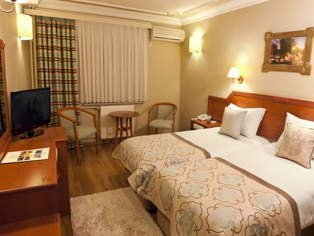 Standart Dört Kişilik Oda