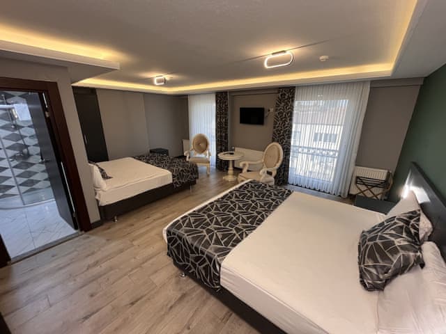 Family Quadruple Room