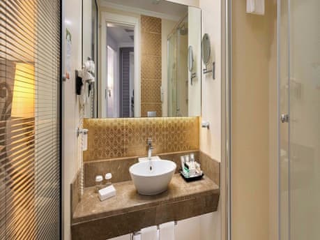 Family Room, 2 Bedrooms