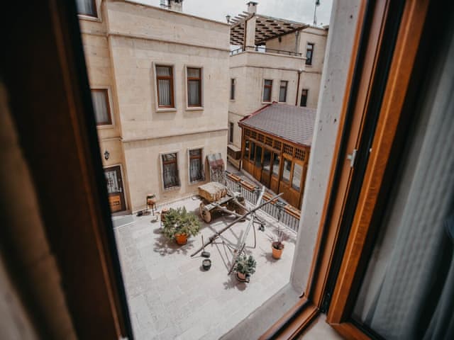 Double Stone Room
