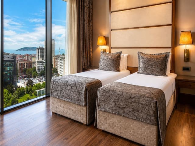Room, 2 Twin Beds, Sea View