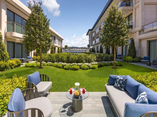 Mandarin Bosphorus King Room