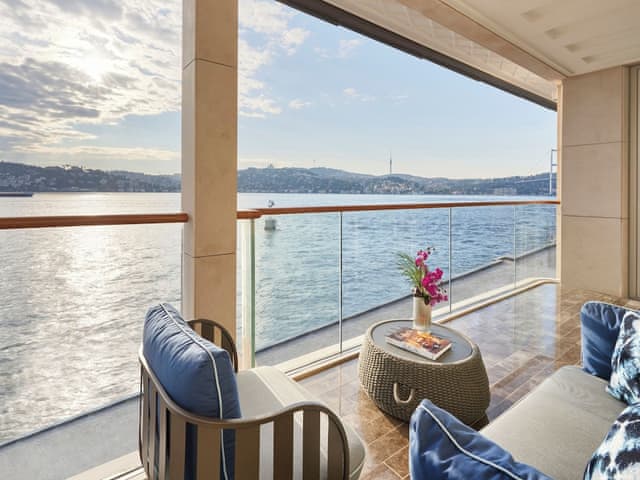One Bedroom Bosphorus Suite