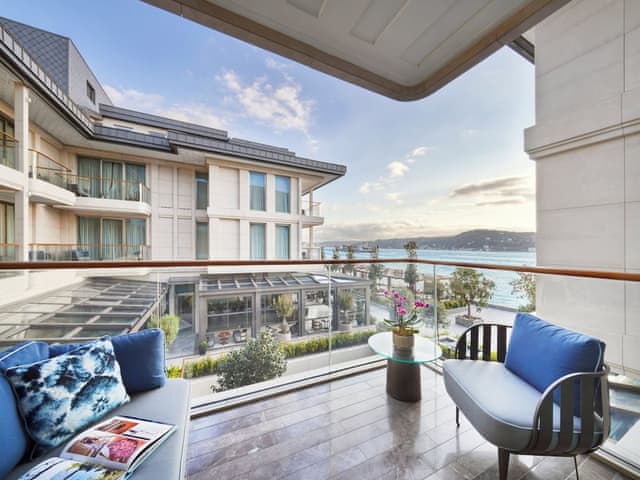 Mandarin Bosphorus King Room