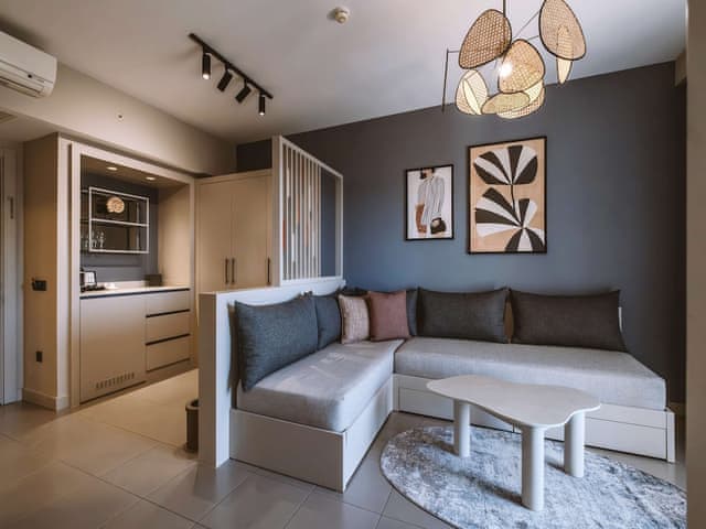 Delüks Süit Havuz Erişimli