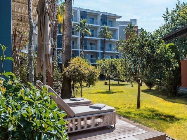 Delüks Süit Rahat Bahçe Teraslı