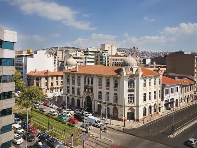 Executive Room, 1 Double Bed, City View, Corner