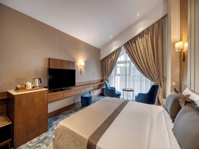 Family Duplex, Garden view