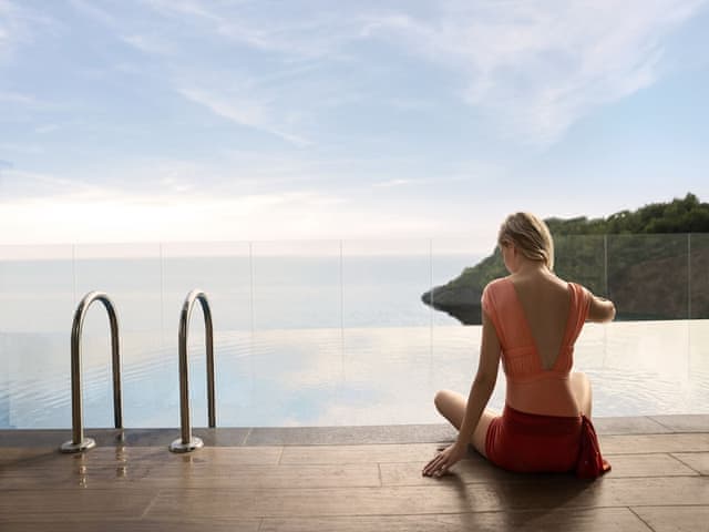 Superior Swim up Sea View Room