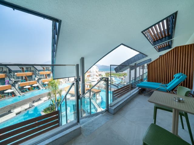 Family Room Pool Access via Stairs
