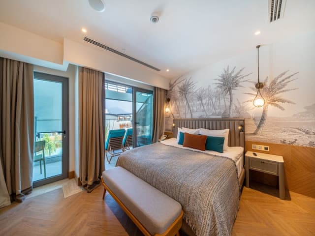 Family Room Pool Access via Stairs