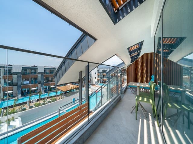 Family Room Pool Access via Stairs