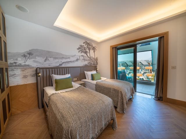 Family Room Pool Access via Stairs