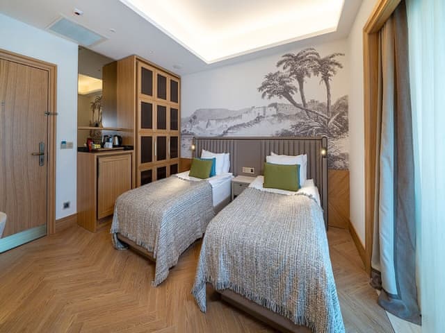 Family Room, Garden View