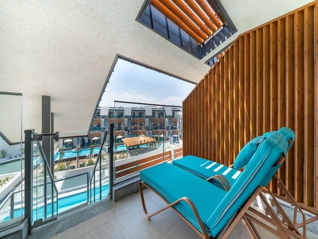 Family Room Pool Access via Stairs