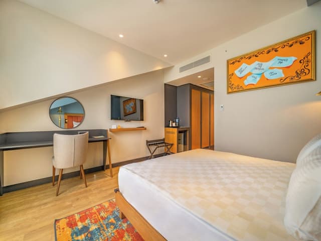 DELUXE ROOF ROOM SEA VIEW