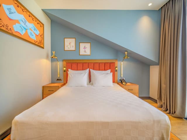 DELUXE ROOF ROOM SEA VIEW