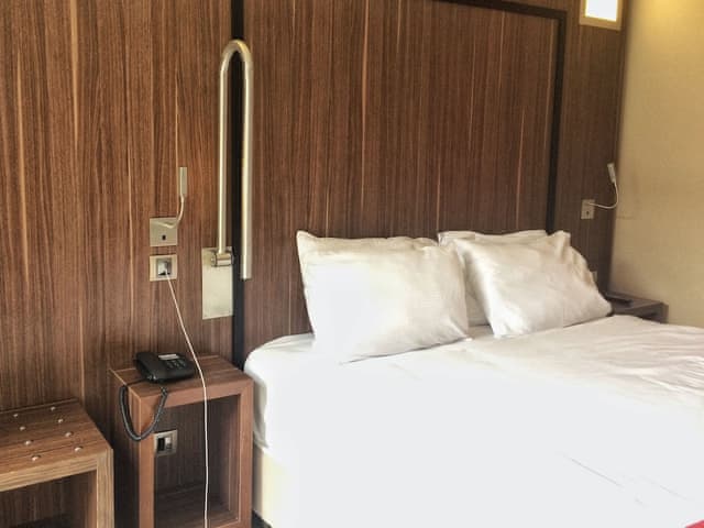 Room, 1 King Bed, Accessible, Non Smoking